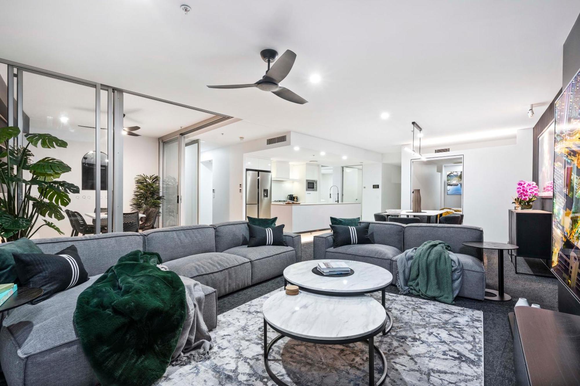 Q Tower At Surfers Paradise - Self Contained Apartments Gold Coast Exterior foto