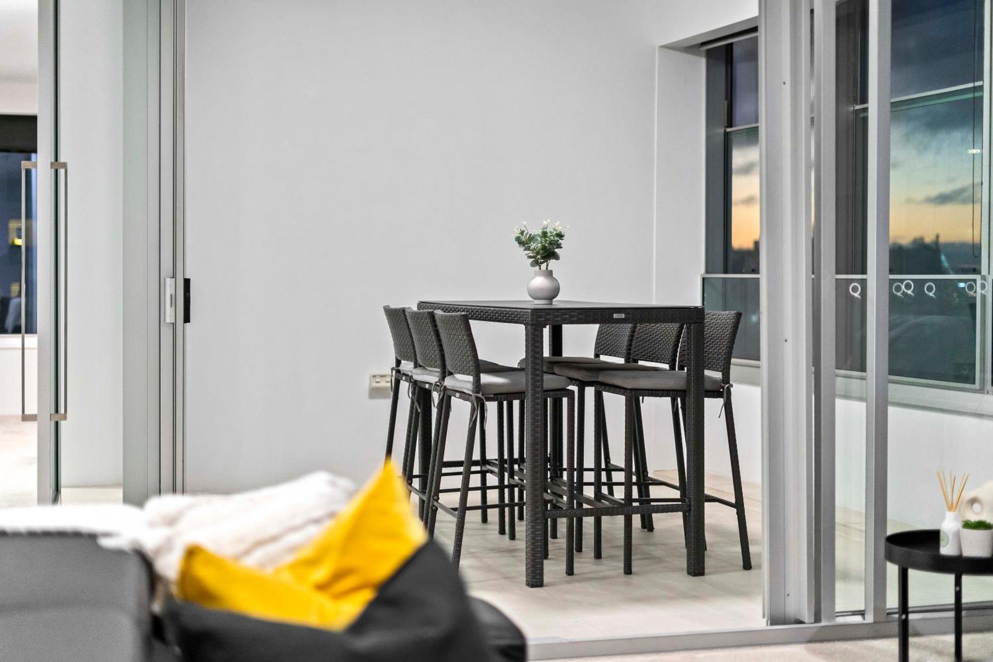 Q Tower At Surfers Paradise - Self Contained Apartments Gold Coast Exterior foto